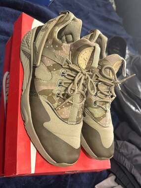 Nike Air Huarache Utility Khaki Camo Matte Olive 806807-200